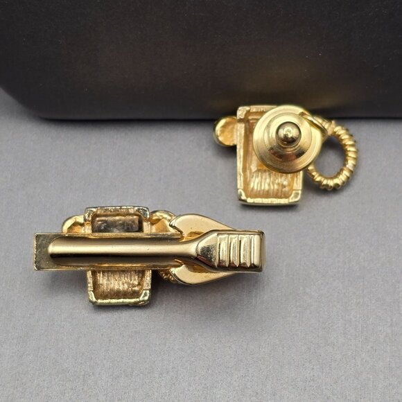 VTG Rugin Gold Tone Retro Push Button Telephone Tie Clip & Pin Set - Picture 2 of 4